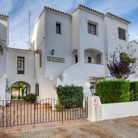 Trebol Apartament *